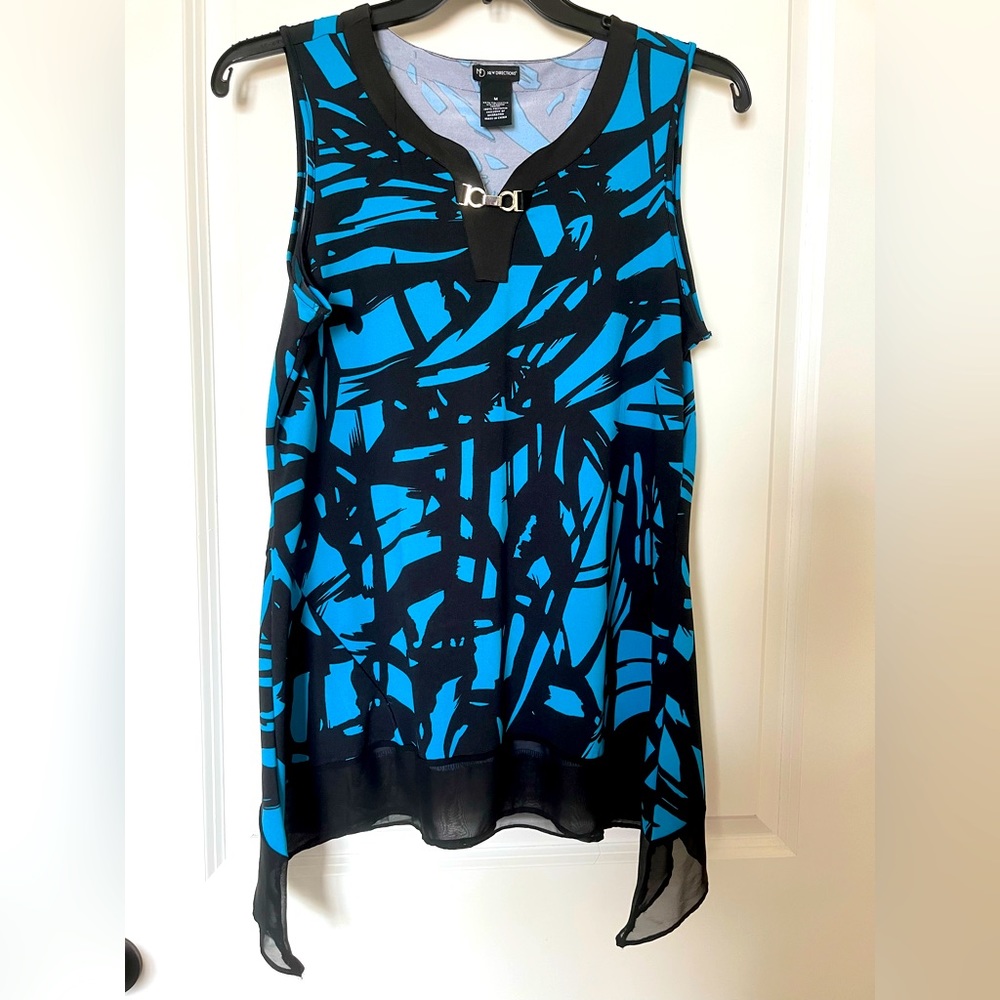 Women’s sleeveless tunic - size M